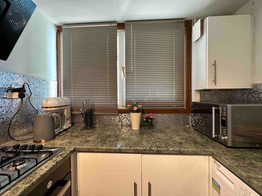 Lovely Duplex Apartment In Edinburgh City Centre Exterior photo